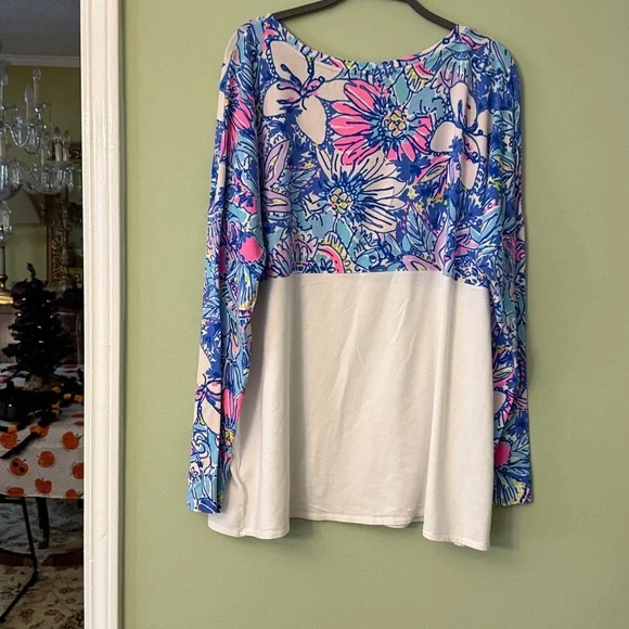 Floral Blue and Pink Top - Picture 4 of 4